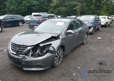 2017 Nissan Altima 2.5/S/Sv/Sl/Sr из США, поврежденный, VIN 1N4AL3AP4HC157118